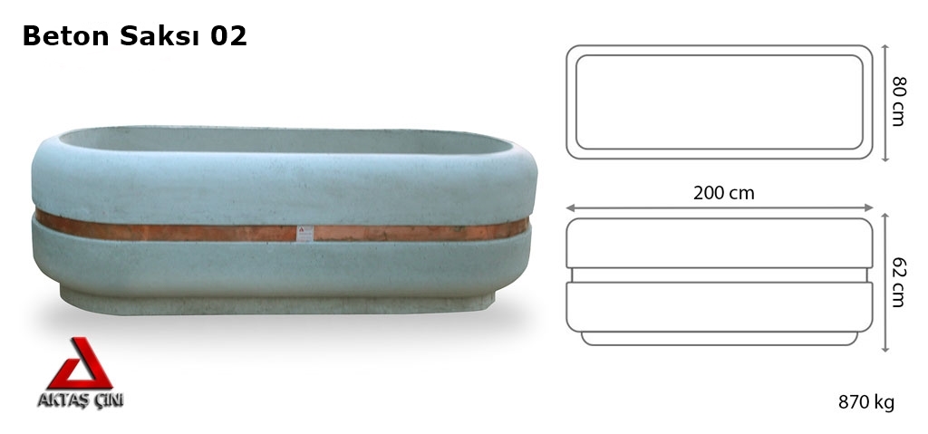 200x80x62 cm boyutlarında, doğal gri renkte beton malzemeden yapılmış, oval formunda modern bir dış mekan saksısı. Saksının orta kısmında parlak, bronz renkli bir kuşak detayı bulunmaktadır. Saksı boş olup, iç kısmı doğal beton rengindedir. Ürün, dış mekan peyzaj ve güvenlik uygulamaları için uygundur.