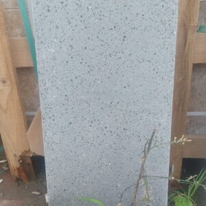 Koyu gri antrasit Terrazo karo, doğal taş parçacıklı zemin kaplama taşı