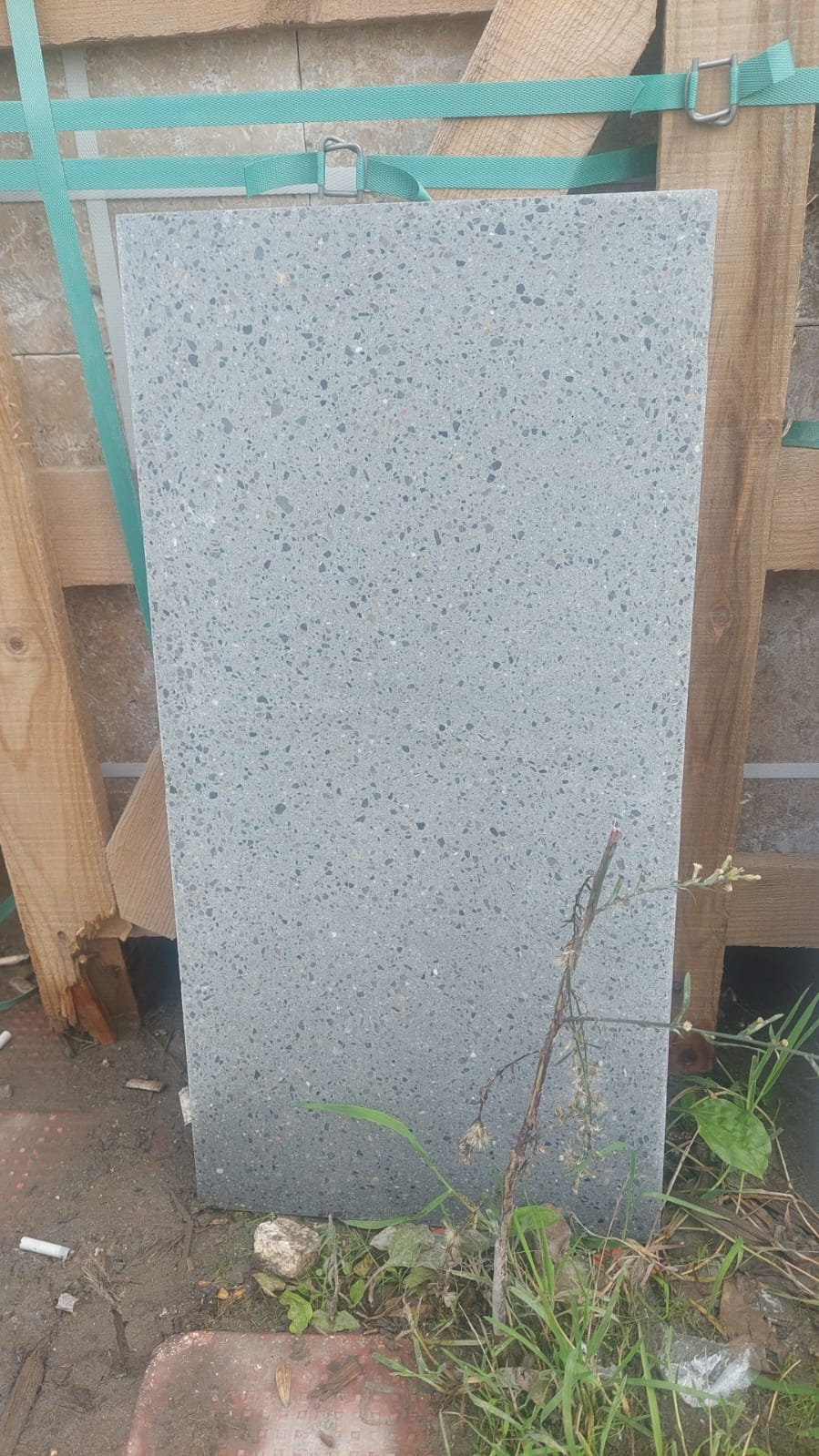 Koyu gri antrasit Terrazo karo, doğal taş parçacıklı zemin kaplama taşı