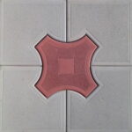 Gri ve pembe renkli yıldız geçmeli tretuvar karo zemin kaplama modeli.