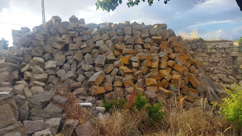 2. El Kilitli Parke Taşı