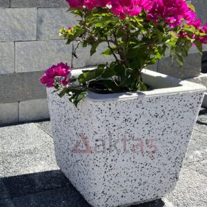 Aktaş Gülhane Beyaz Mozaikli Kare Saksı (40x40x44 cm)