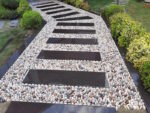 villa bahçesi beton adım taşı uygulaması