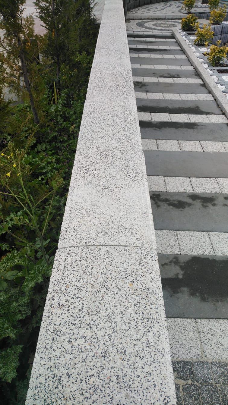 Beyaz Kumlamalı Beyaz Harpuşta 25x50