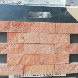 5x15 cm Terracotta Rock Face
