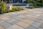 Bahçe ve teras için beton karo taşı yüzey ve doku detayı