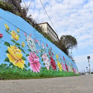 Çiçek desenli dekoratif istinat duvarı boyama referans görseli