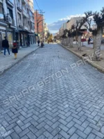 Tamamlanmış kilit parke taşı sokak zemini