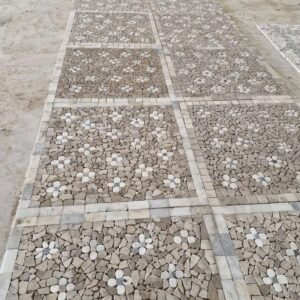 Traverten doğal taş madalyon göbek taşı uygulaması