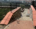 Kırmızı küpeşte istinat duvarı uygulaması